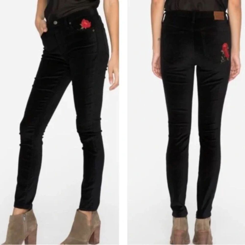 NWT Johnny Was Velvet Embroidered Skinny Jean, Black, Size 25, JWD1010